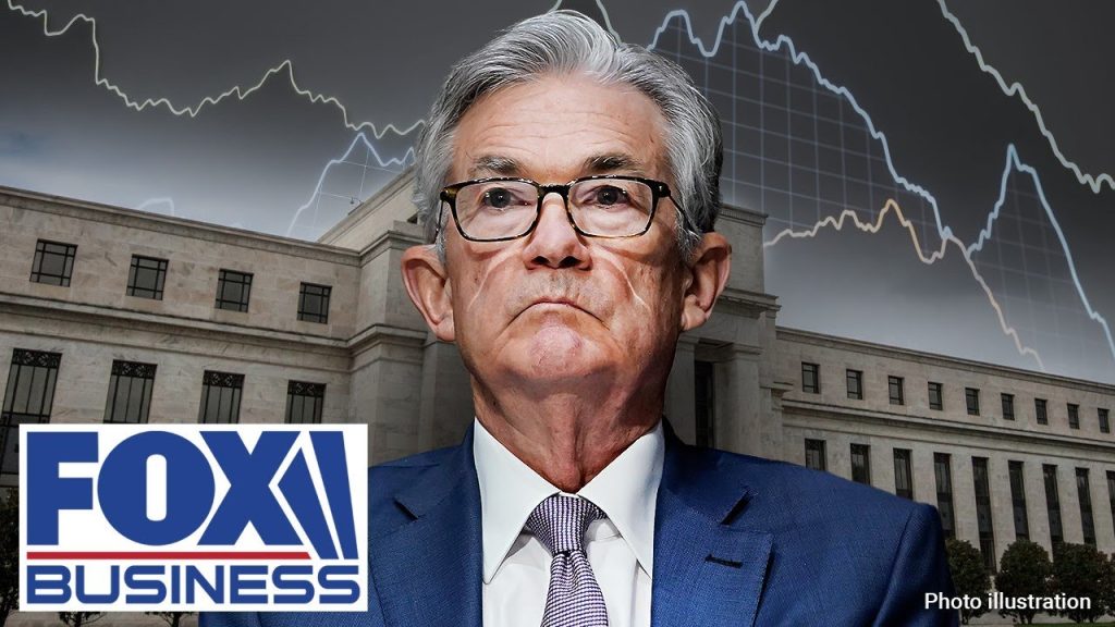 Expert issues warning on US economy: Fed doing ‘nothing’ is making things ‘tighter’