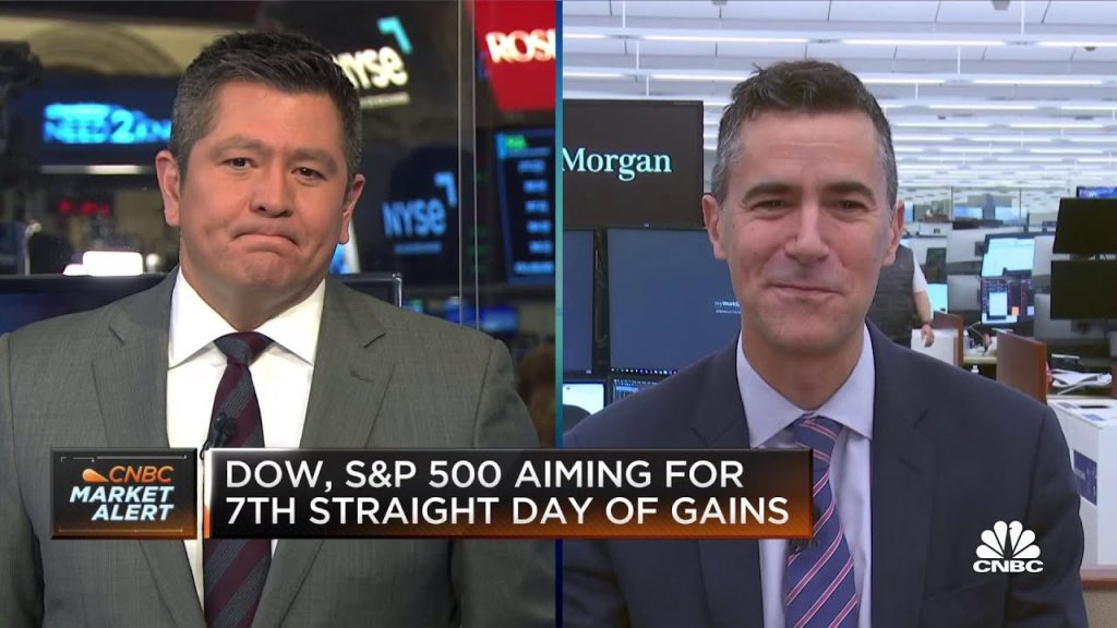 The economy is slowing, says JPMorgan’s Michael Feroli